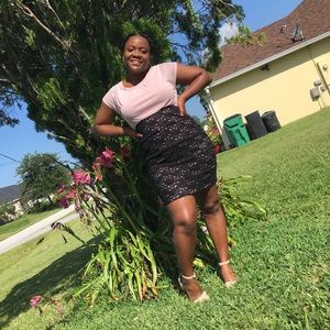 Meet your Posher, Queen